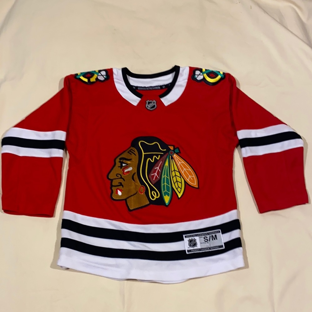 Authentic Chicago Blackhawk Hockey Jersey. Kids S